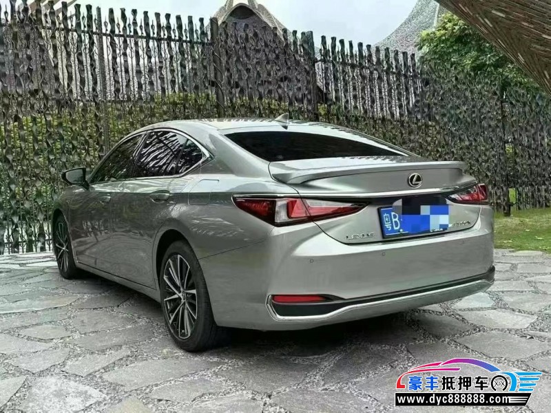 23年雷克萨斯ES轿车抵押车出售