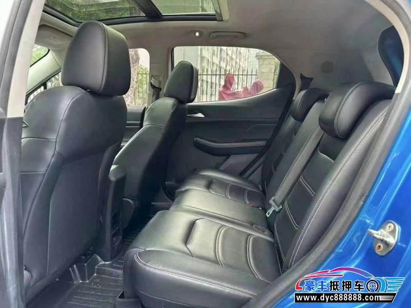 19年比亚迪元轿车抵押车出售