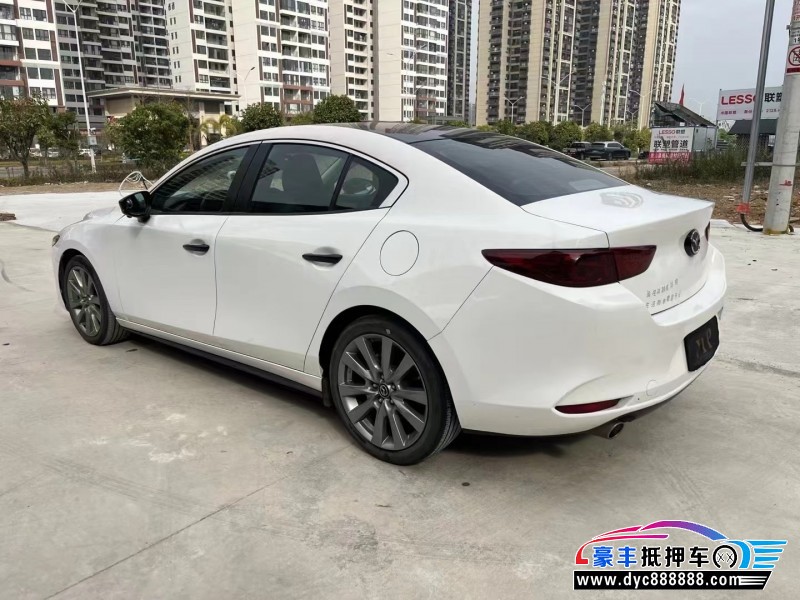 20年马自达昂克赛拉轿车抵押车出售