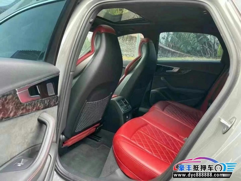 20年奥迪S4轿车抵押车出售