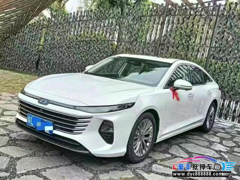 24年奔腾B70轿车抵押车出售