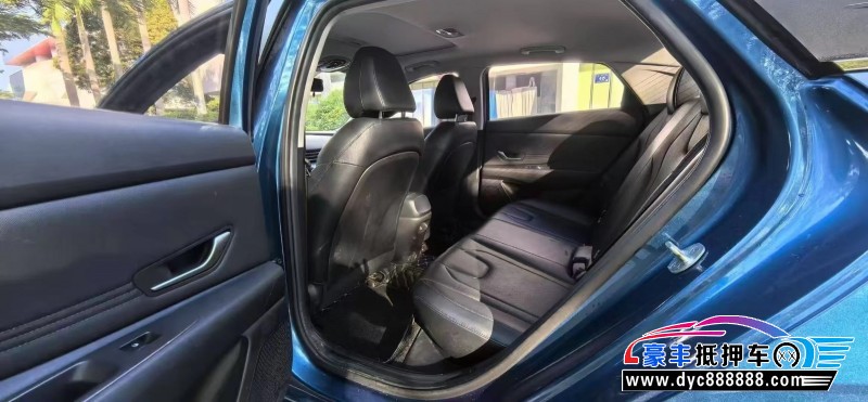 20年现代伊兰特轿车抵押车出售