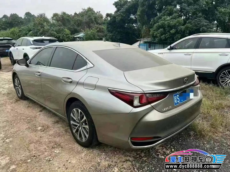 23年雷克萨斯ES轿车抵押车出售