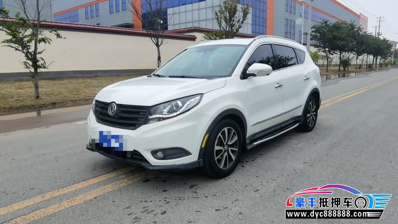 17年东风风光580轿车抵押车出售