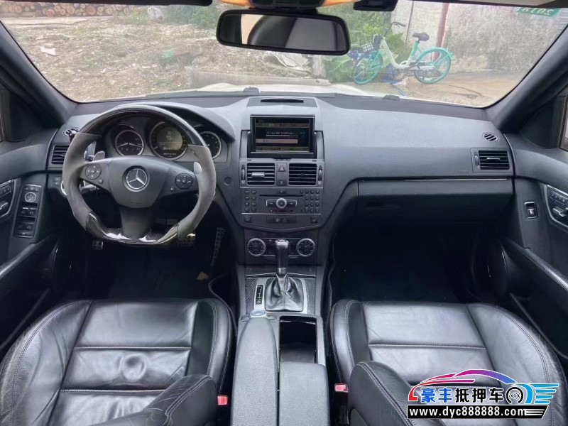 11年奔驰C轿车抵押车出售