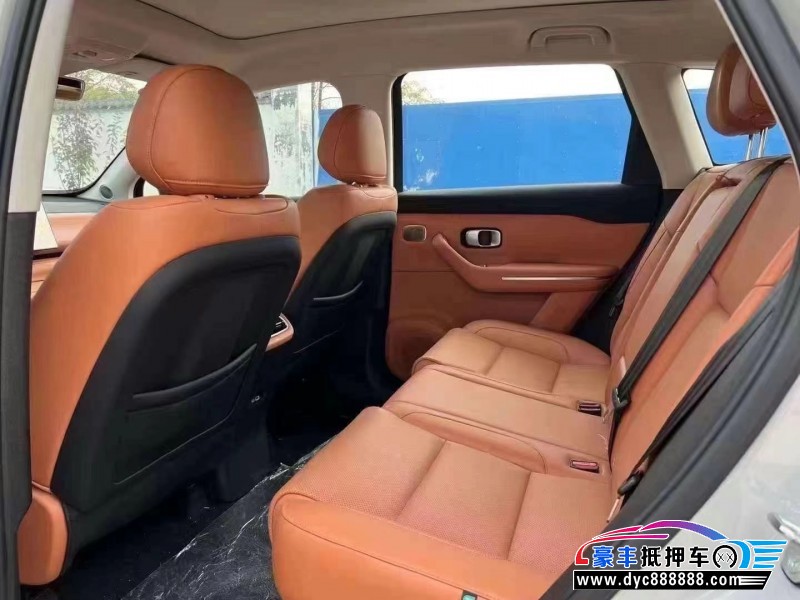 24年零跑C10轿车抵押车出售