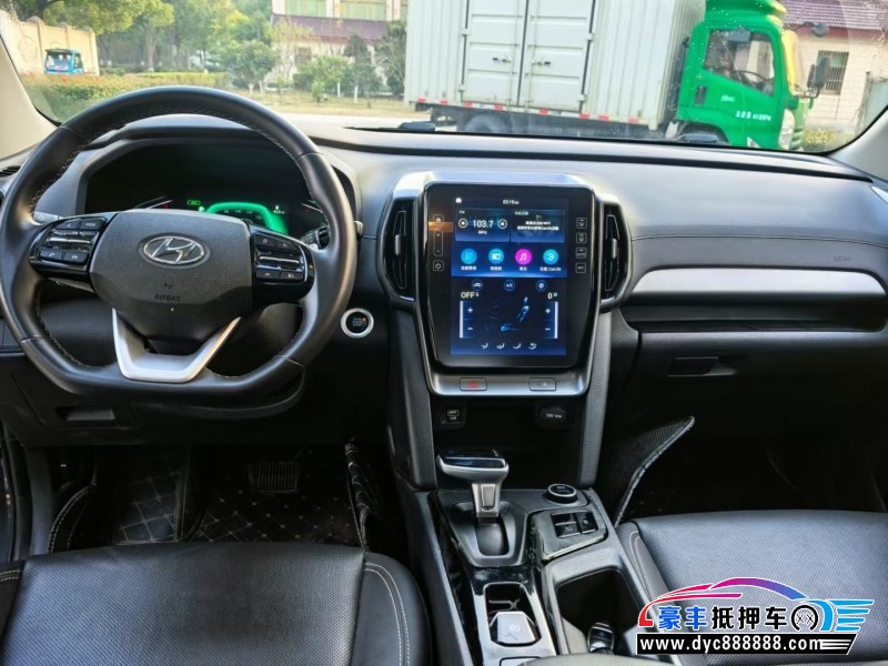 21年现代ix35轿车抵押车出售