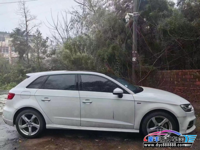 19年奥迪A3轿车抵押车出售