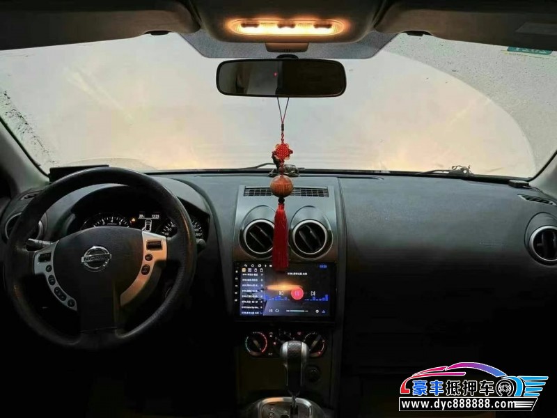 13年日产逍客轿车抵押车出售