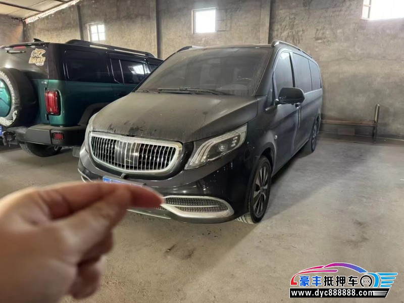 21年奔驰威霆轿车抵押车出售