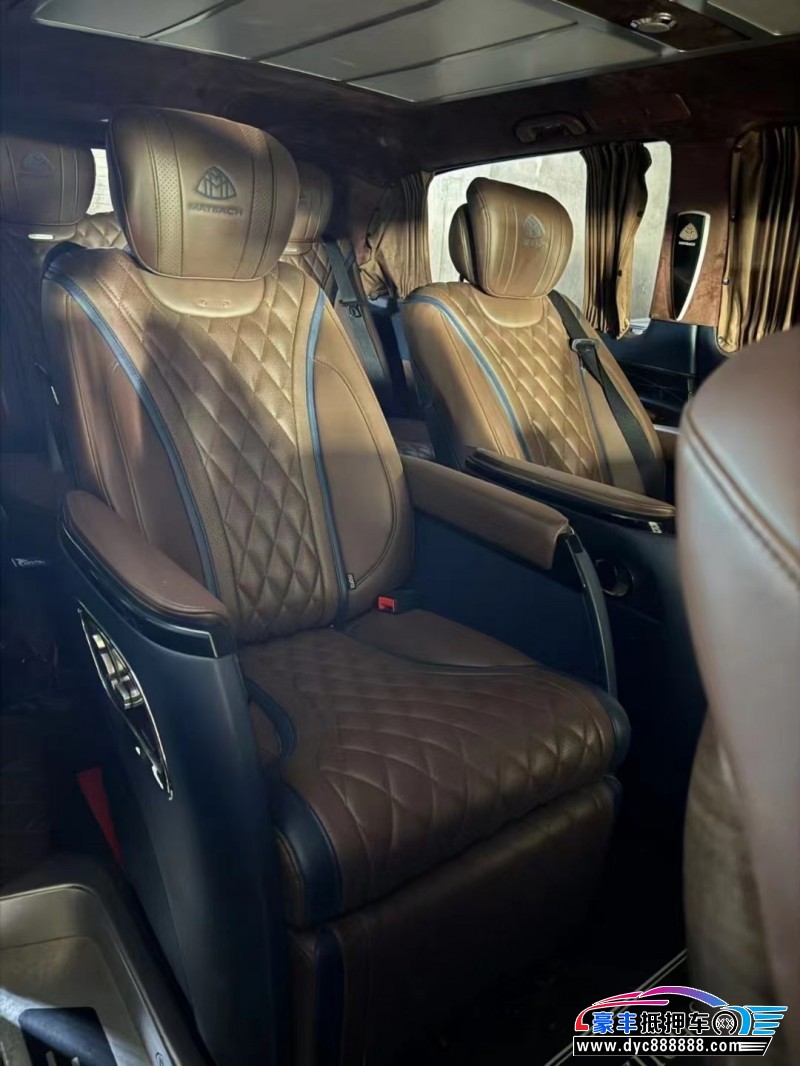 21年奔驰威霆轿车抵押车出售