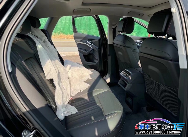 24年奥迪Q5SUV抵押车出售