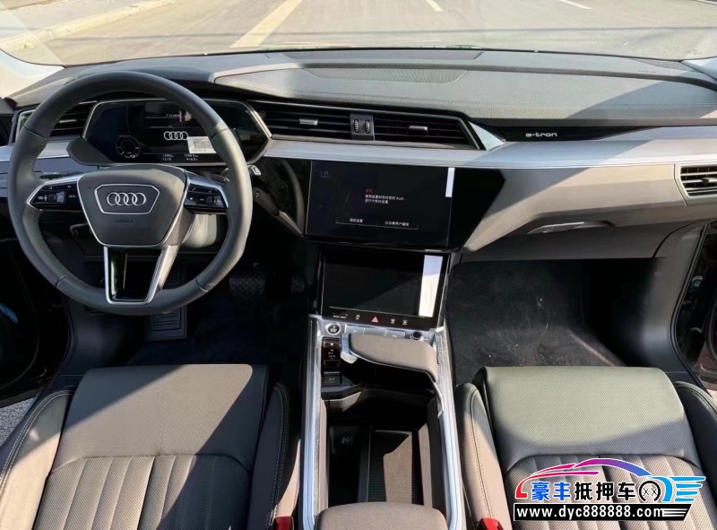 24年奥迪Q5SUV抵押车出售