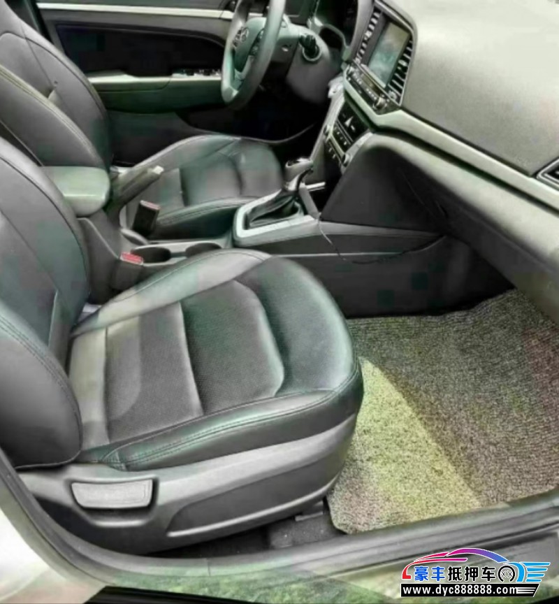 19年现代领动轿车抵押车出售