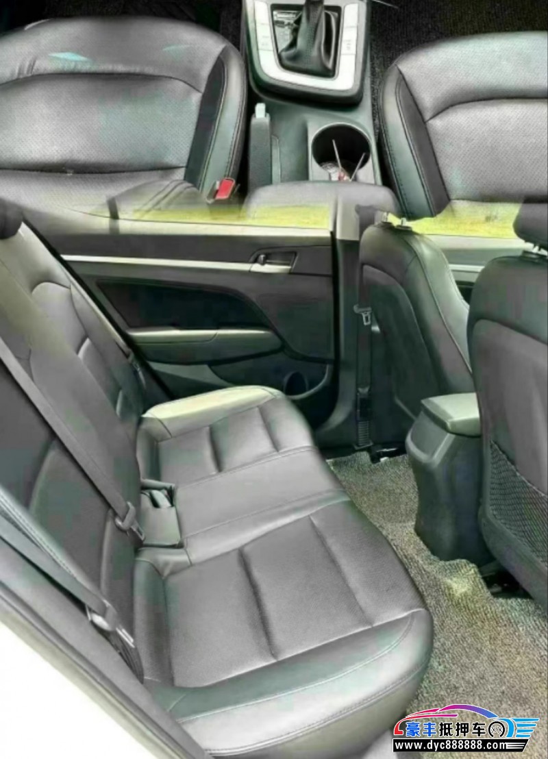 19年现代领动轿车抵押车出售