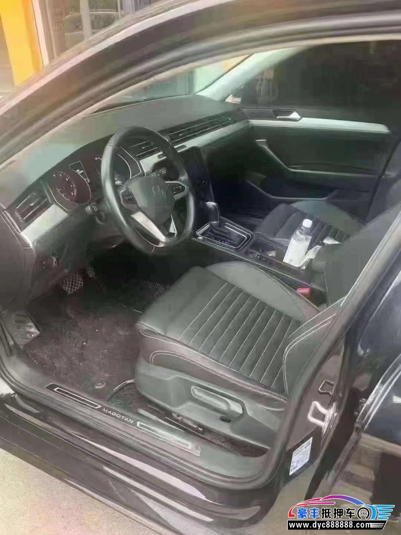 21年大众迈腾轿车抵押车出售