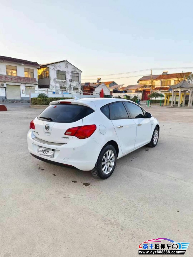 14年别克英朗轿车抵押车出售