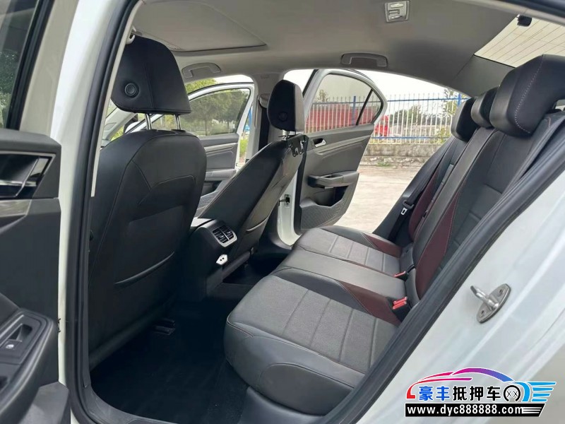 20年大众宝来轿车抵押车出售