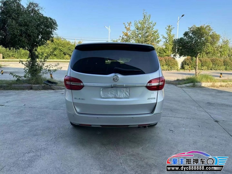 19年别克GL8轿车抵押车出售