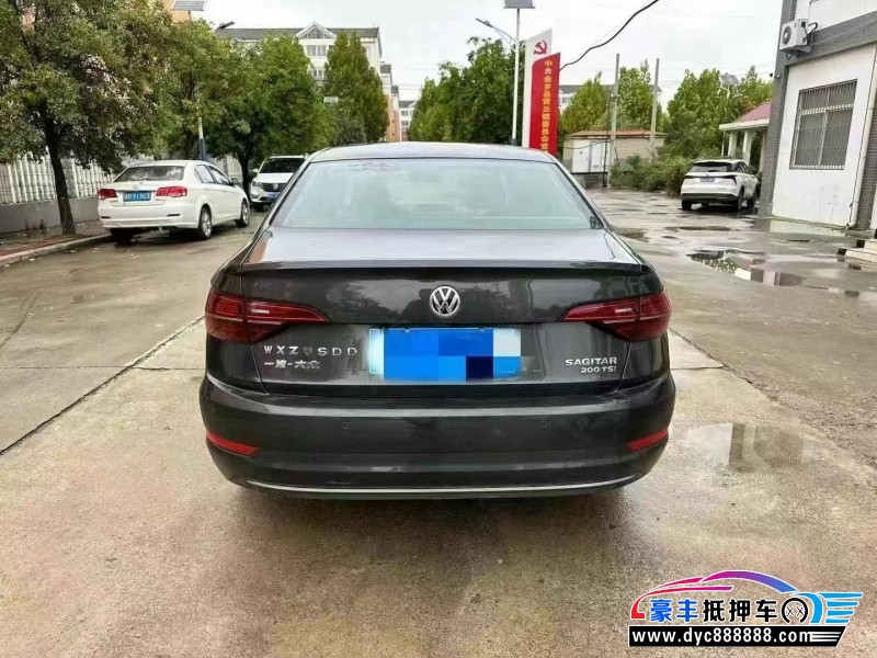 19年大众速腾轿车抵押车出售