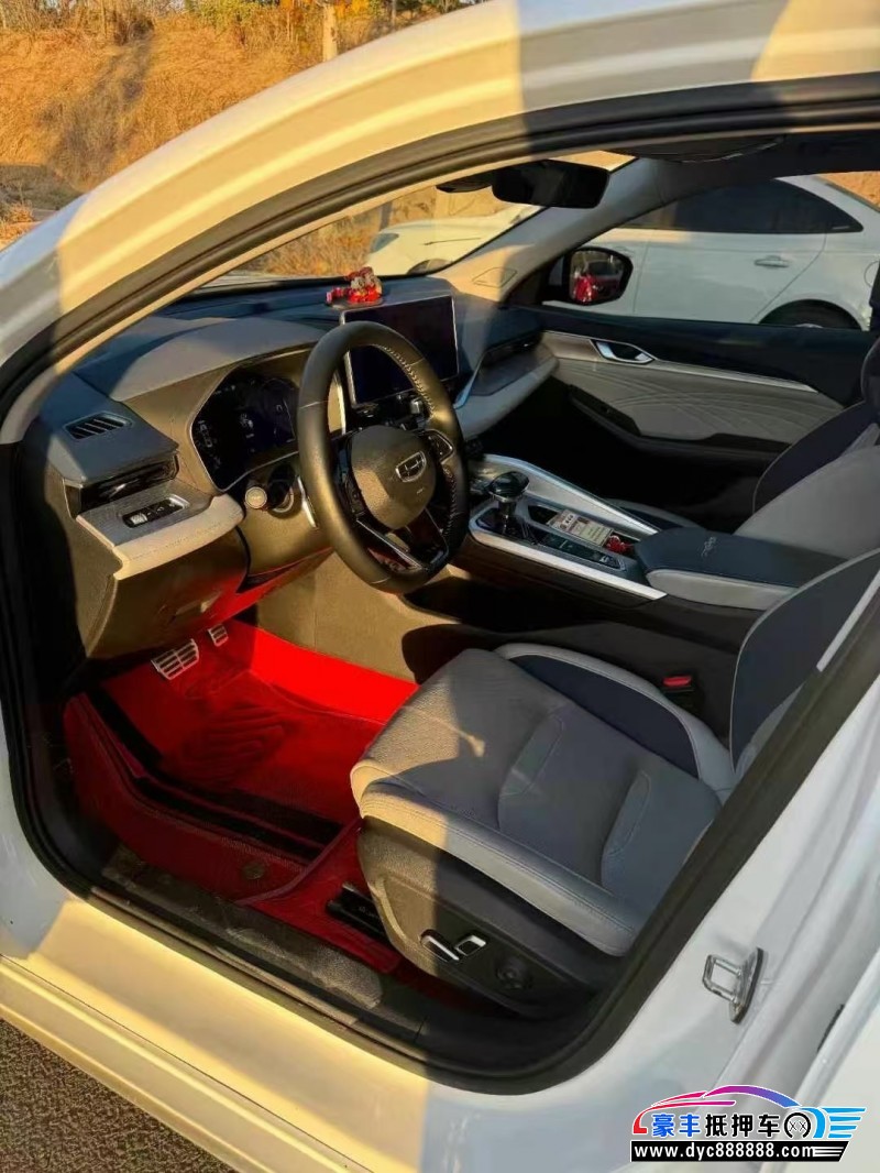 22年吉利星瑞轿车抵押车出售