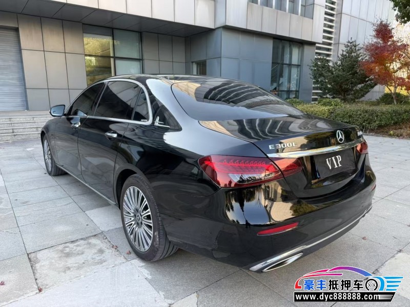 22年奔驰E轿车抵押车出售