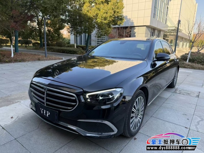 22年奔驰E轿车抵押车出售