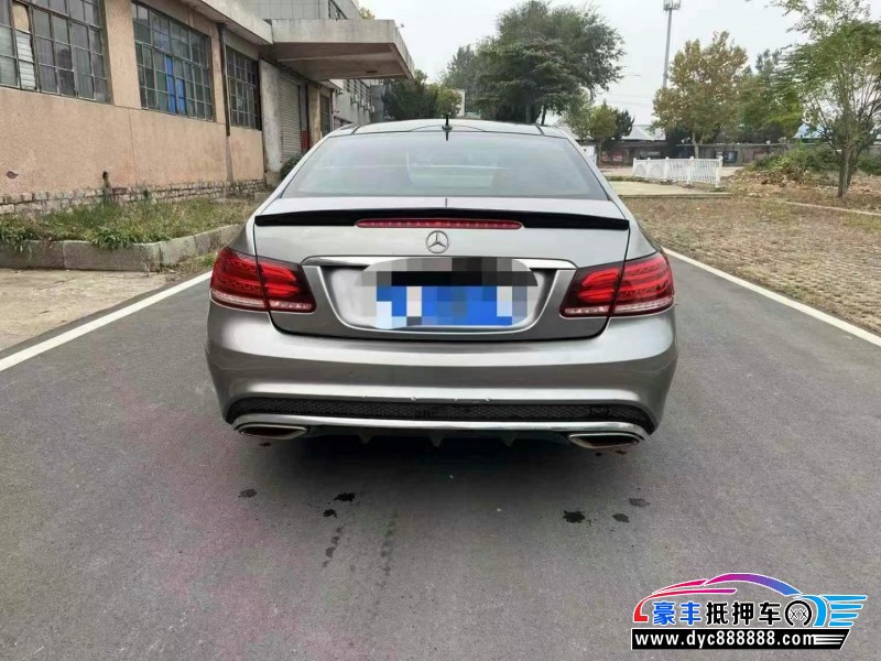 16年奔驰E轿车抵押车出售