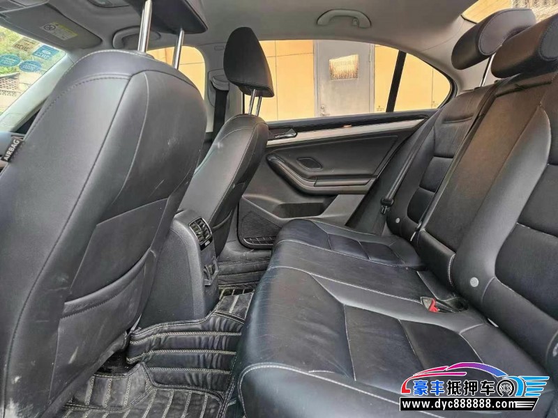 18年大众速腾轿车抵押车出售