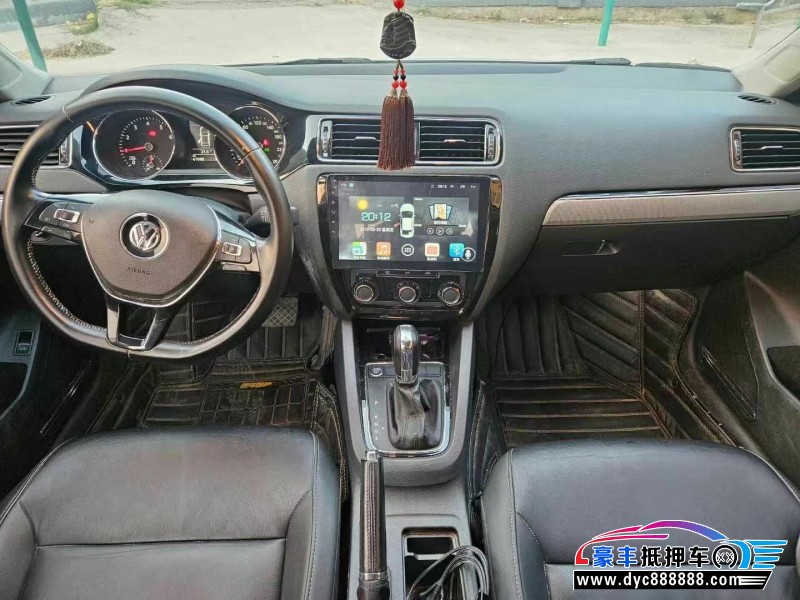 18年大众速腾轿车抵押车出售