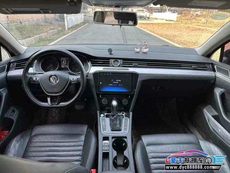 18年大众迈腾轿车抵押车出售