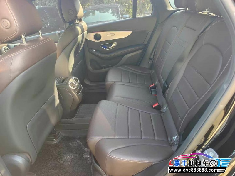 22年奔驰GLC轿车抵押车出售