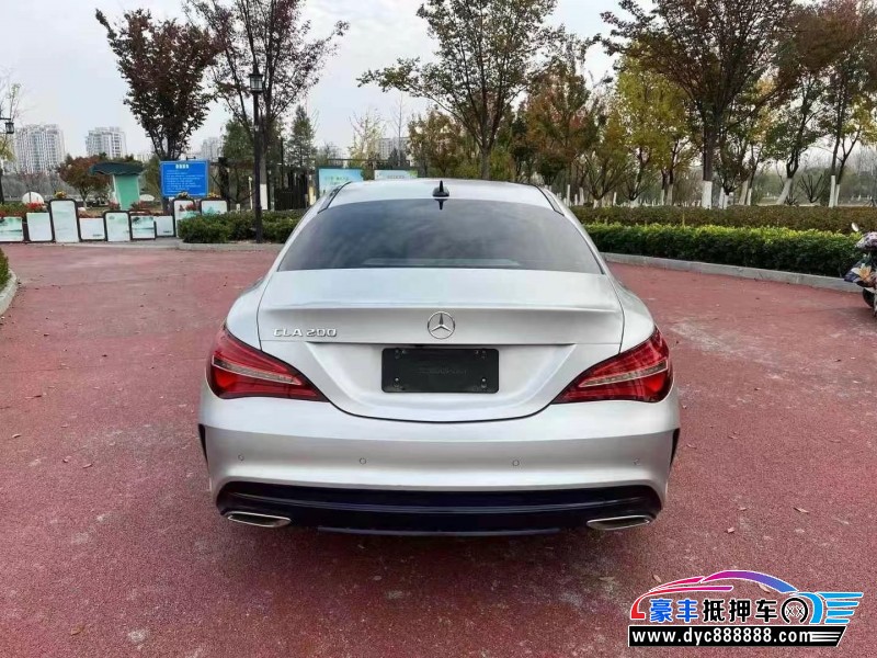 18年奔驰CLA轿车抵押车出售