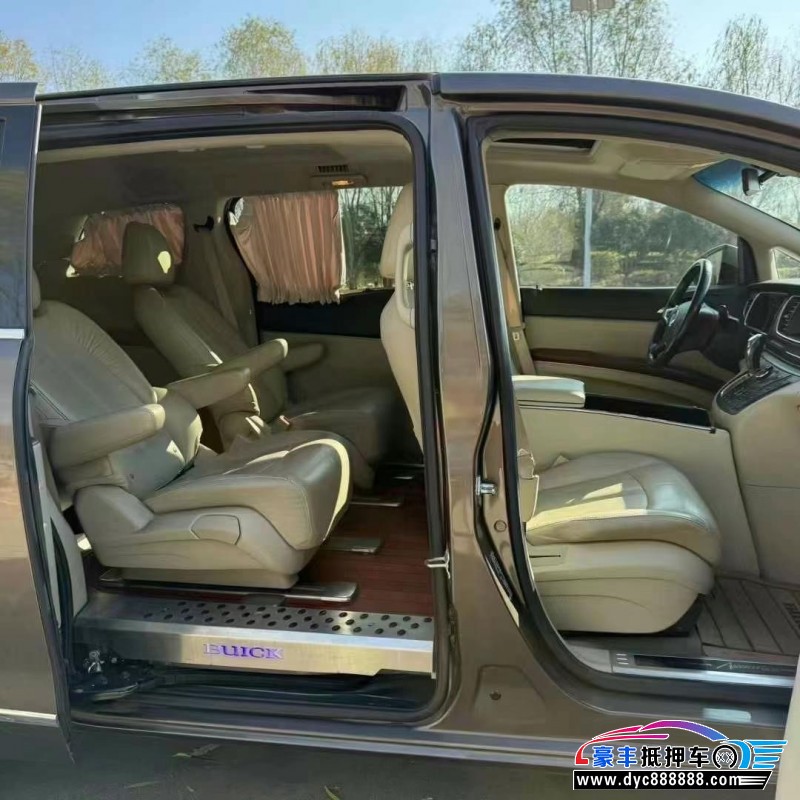 18年别克GL8轿车抵押车出售