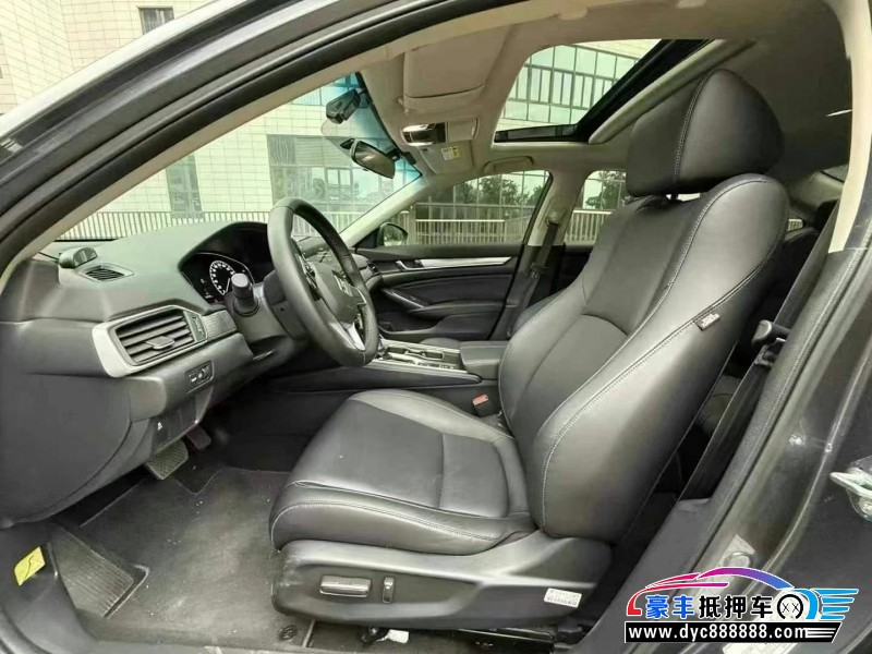 22年本田雅阁轿车抵押车出售