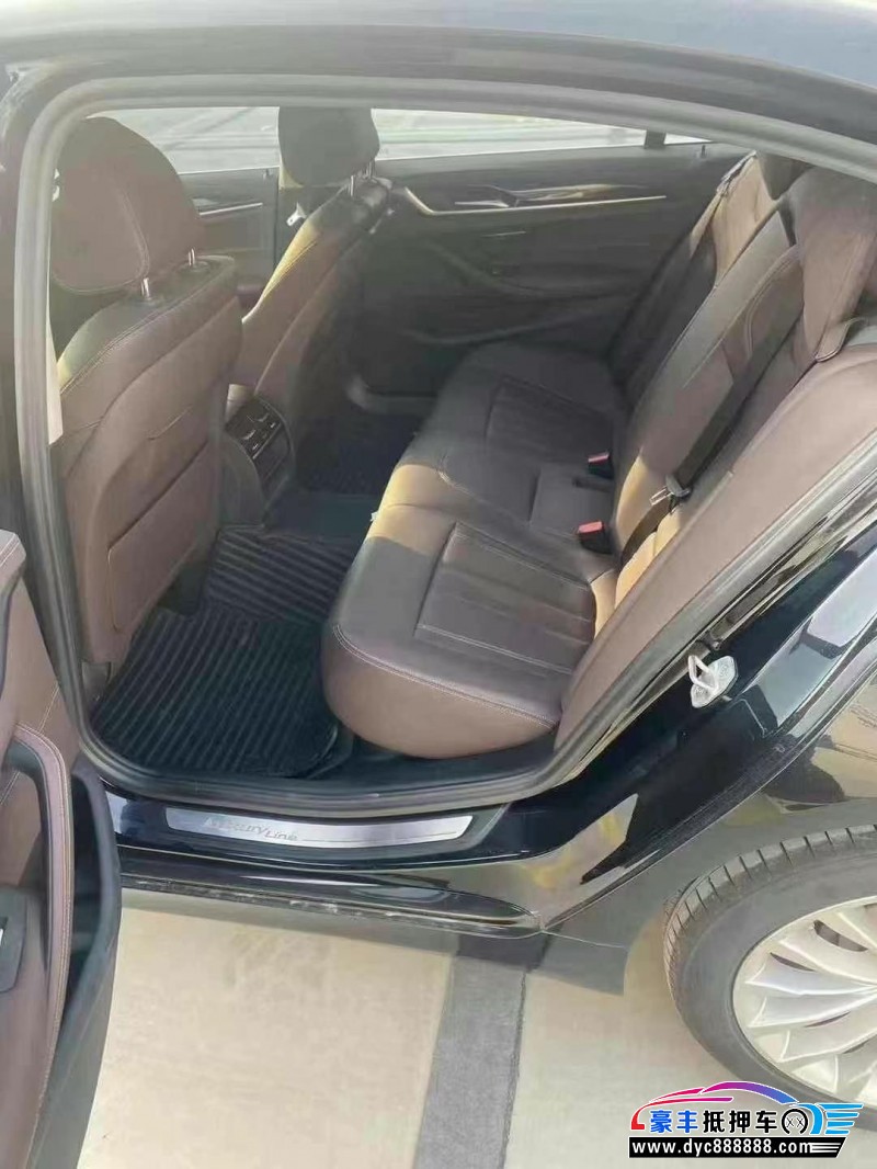 21年宝马5系轿车抵押车出售