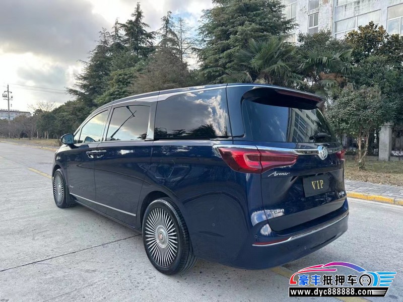 20年别克GL8轿车抵押车出售