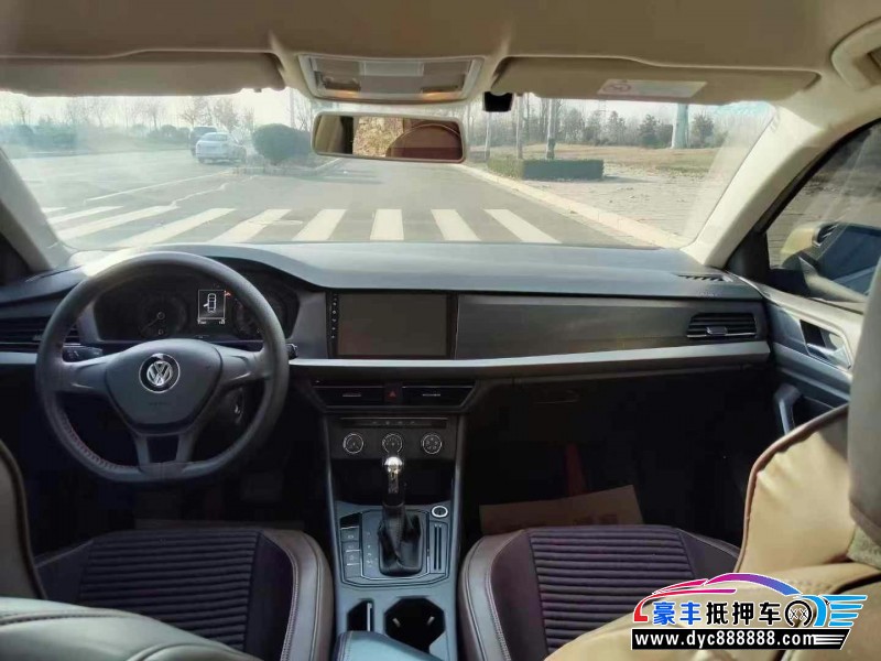 20年大众朗逸轿车抵押车出售