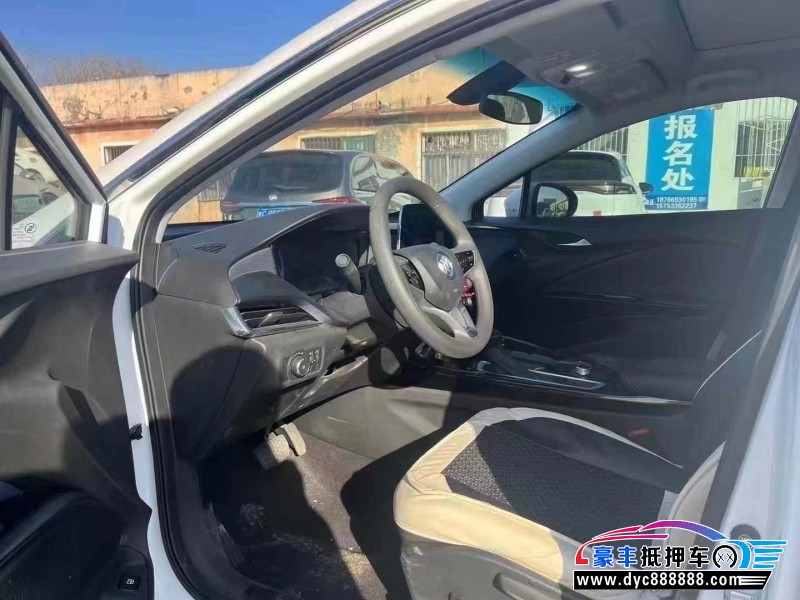 23年别克微蓝轿车抵押车出售