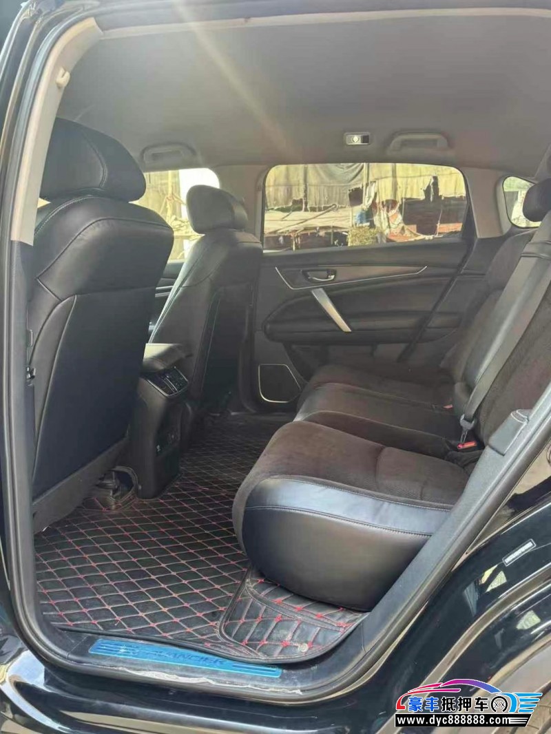 22年本田冠道轿车抵押车出售