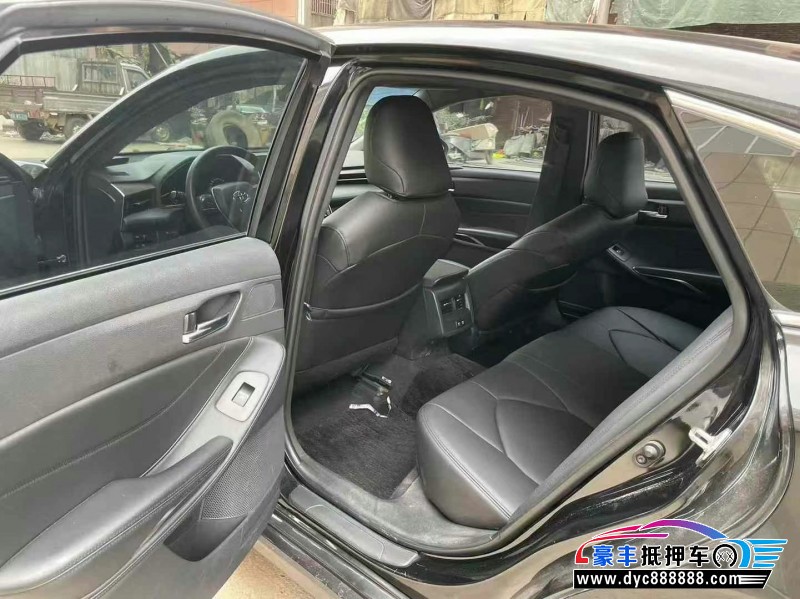 21年丰田亚洲龙轿车抵押车出售