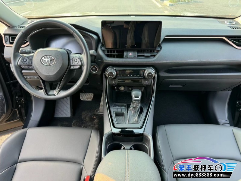 24年丰田威兰达轿车抵押车出售