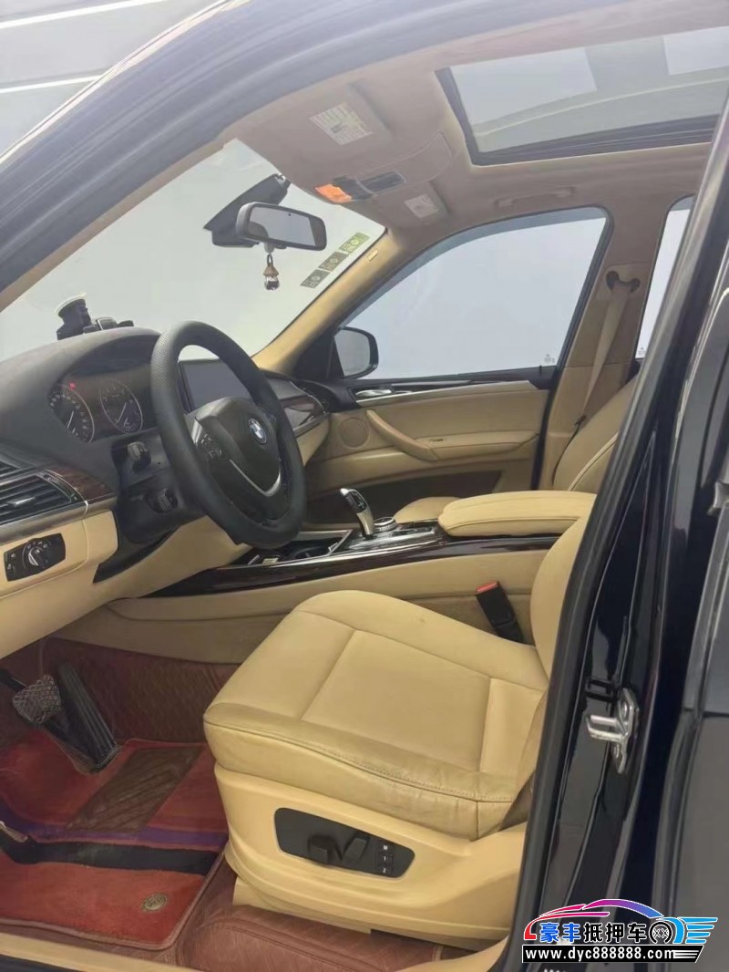 13年宝马X5轿车抵押车出售