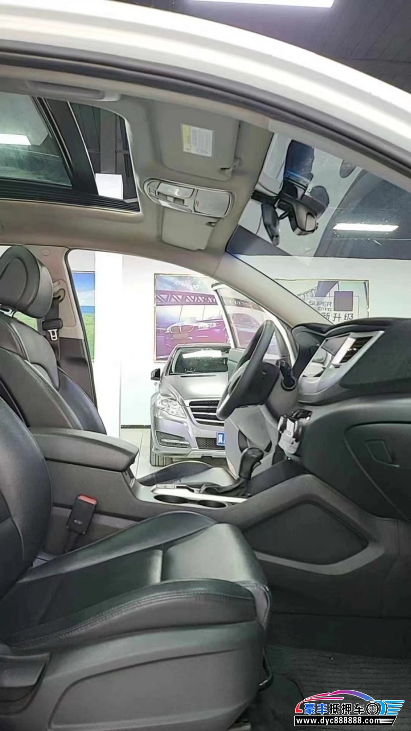 18年现代途胜轿车抵押车出售