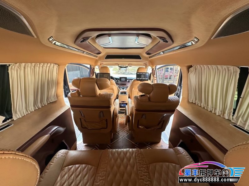 19年奔驰V轿车抵押车出售