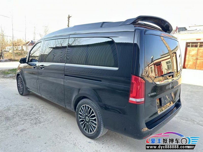 19年奔驰V轿车抵押车出售