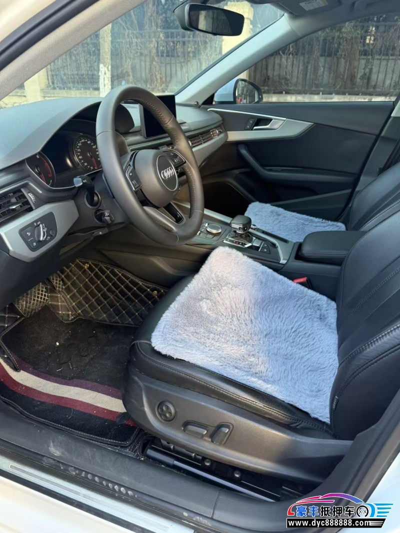 19年奥迪A4L轿车抵押车出售