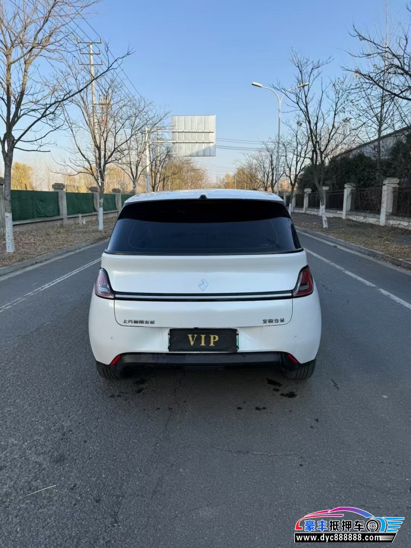 24年宝骏云朵轿车抵押车出售