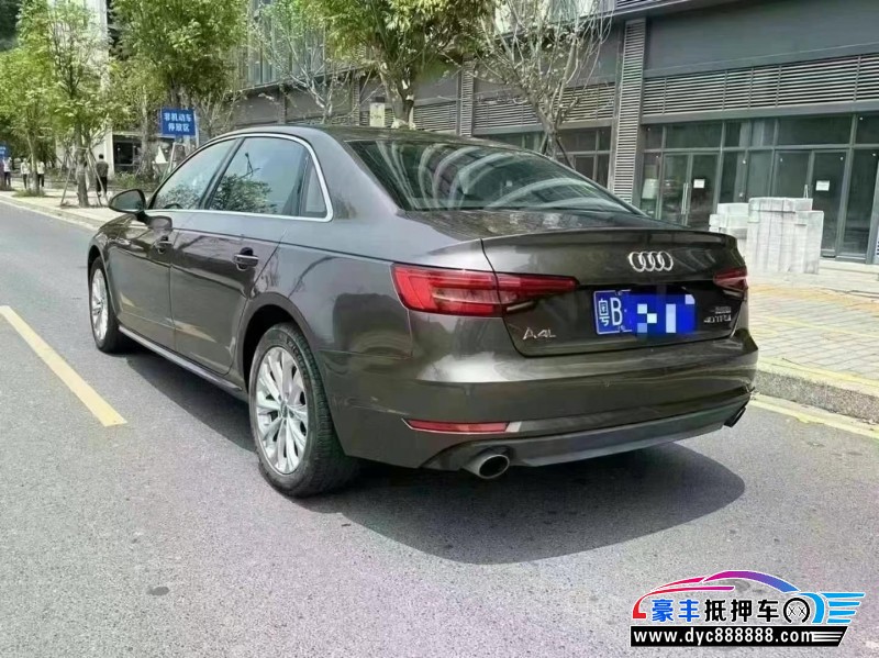 17年奥迪A4L轿车抵押车出售