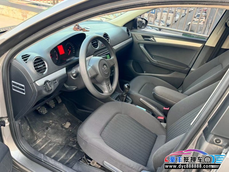 16年大众捷达轿车抵押车出售